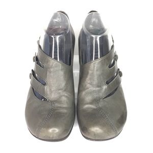 Fidji Leather Shoes Size 10 (EURO 40)